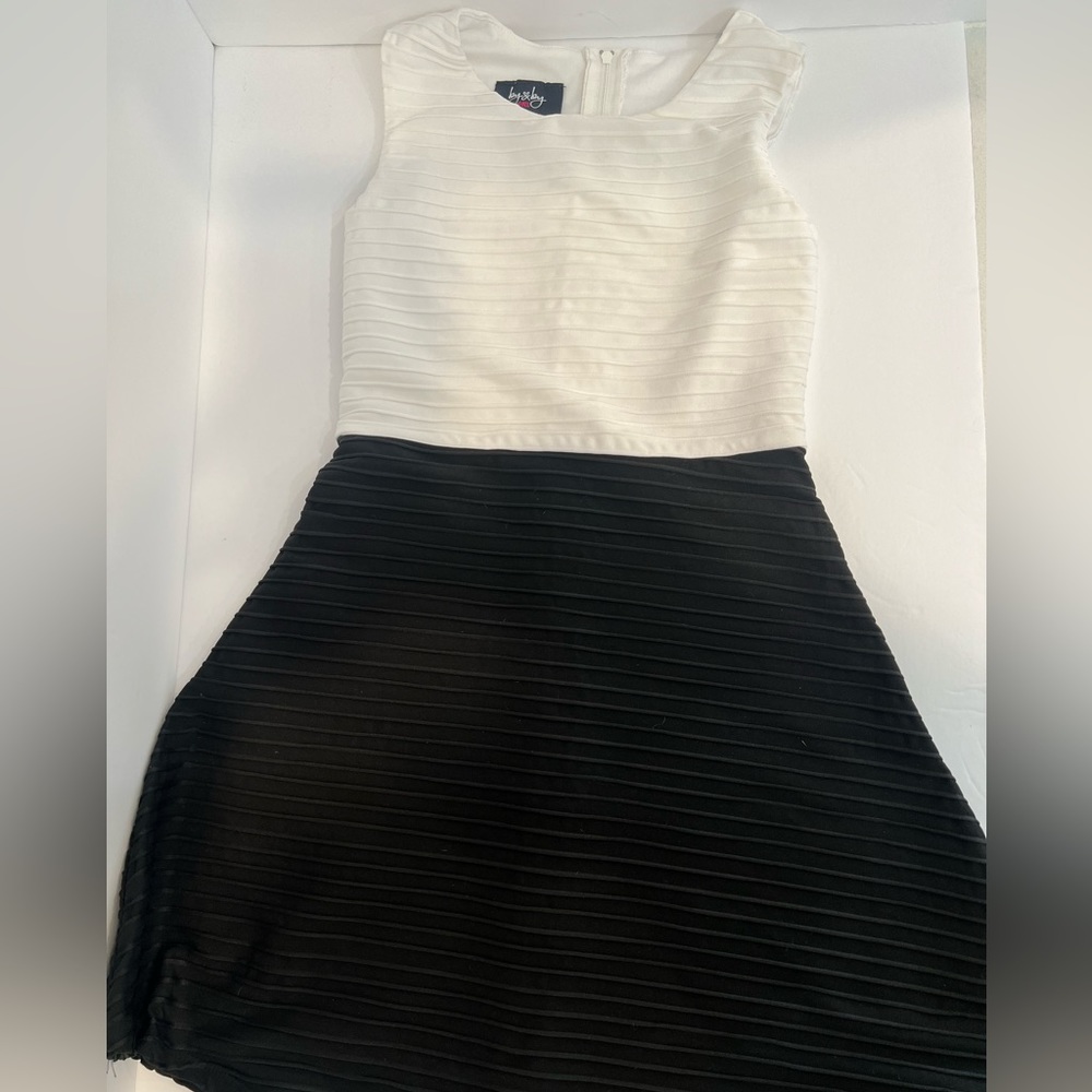 By & By Dress, Girls Size 10, Black and White